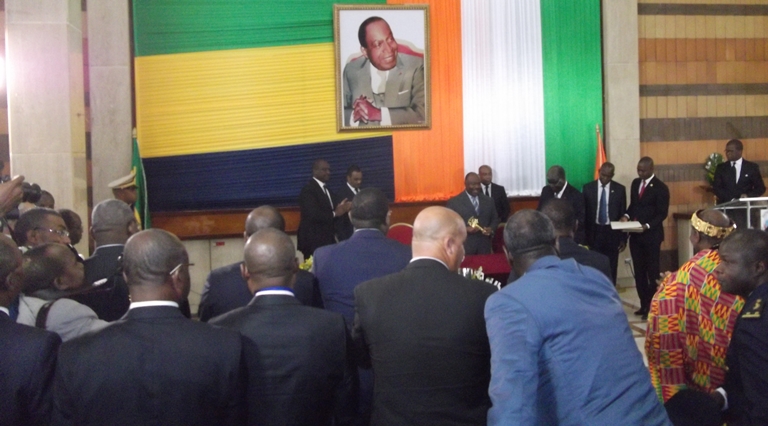 Ali Bongo Ondimba fait citoyen d’honneur d’Abidjan