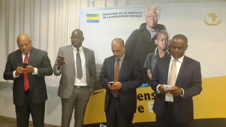 Le Gabon lance le projet « Africa Against Ebola »