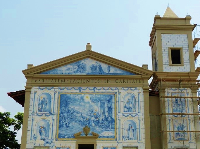 Le musulman Ali Bongo finance les travaux d’une église à Libreville