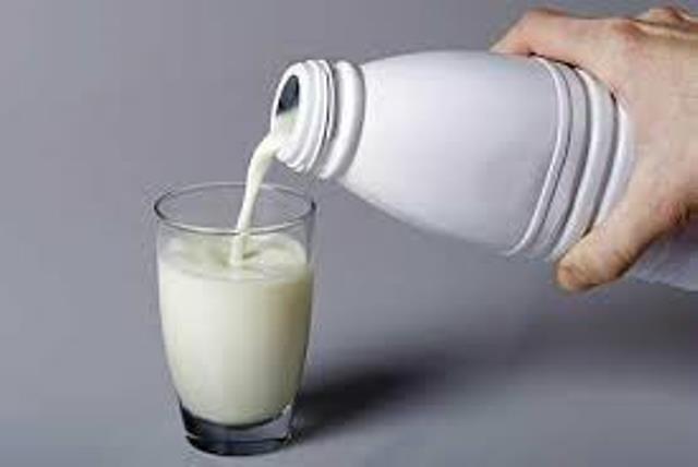 Boire du lait serait dangereux pour la santé