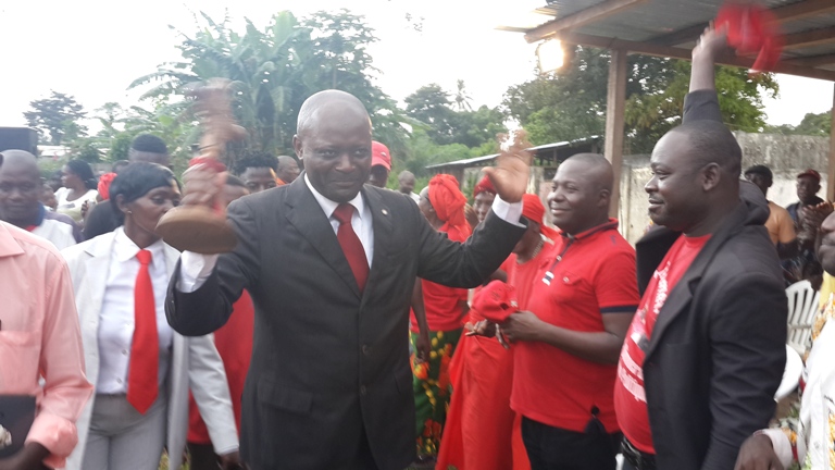 Bruno Ben Moubamba avait promis dégainer le premier si quelqu'un veut le tuer @ gabonactu.com
