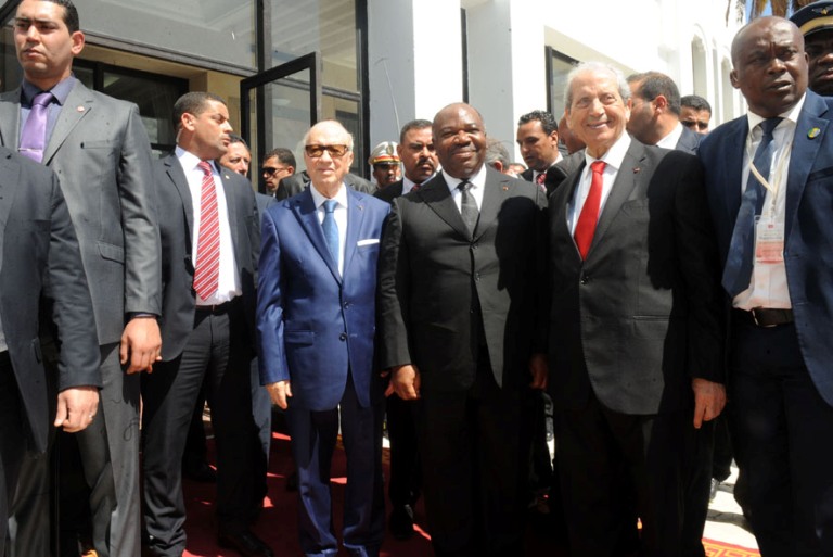 Ali Bongo Ondimba au milieu d'autres leaders@ DCP