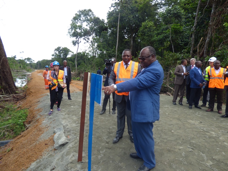 La route Port-Gentil / Omboué va changer le Gabon (Ali Bongo Ondimba)