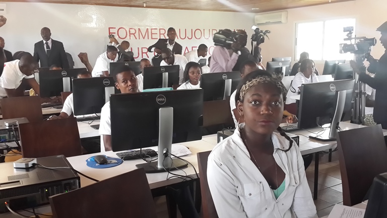 Quelques apprenants au Centre de formation IAI de Libreville le 8 juin 2015@Gabonactu.com