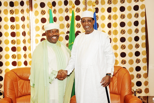 Ali Bongo apporte son soutien à Idriss Déby Itno