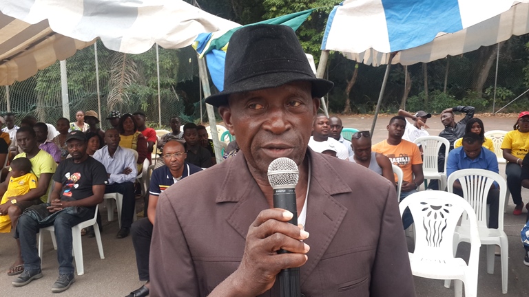 Le chef du quartier Beau-Séjour posant les doléances des populations @ Gabonactu.com