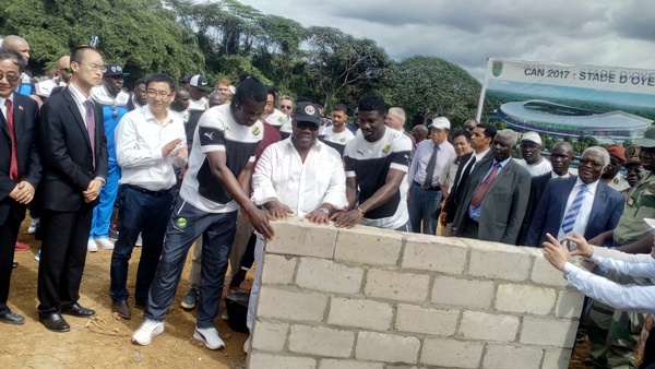 Ali Bongo, Didier Ovono et Bruno Ecuelé Manga durant la cérémonie @ Gabonactu.com