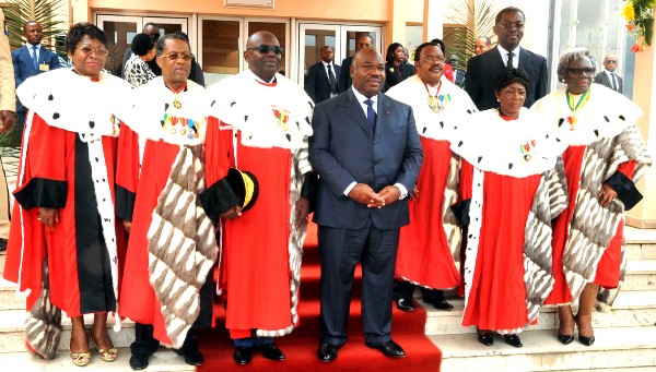 Ali Bongo préside la rentrée judiciaire 2015-2016