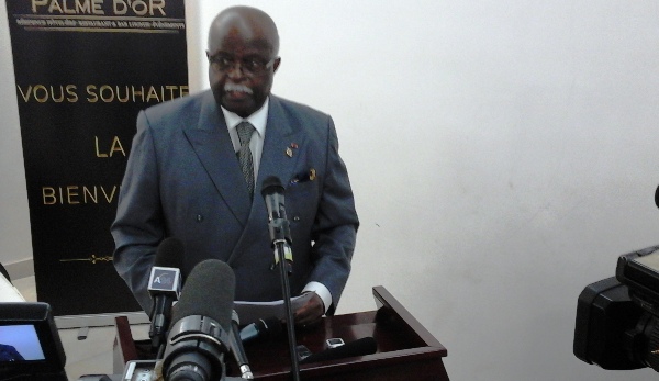 Plus de 70 députés du PDG réaffirment leur loyauté à Ali Bongo
