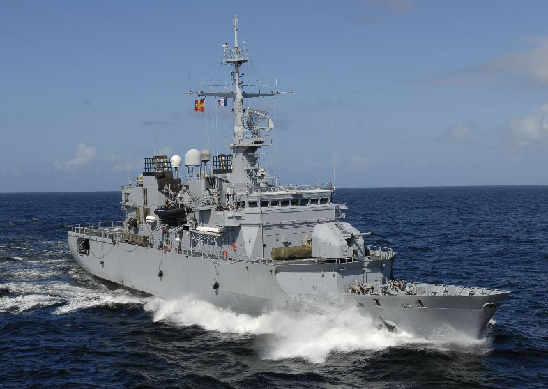 Une frégate de la marine française a récemment mouillé sur les côtes gabonaises