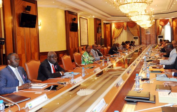 Budget 2016 en baisse de 25 milliards de FCFA