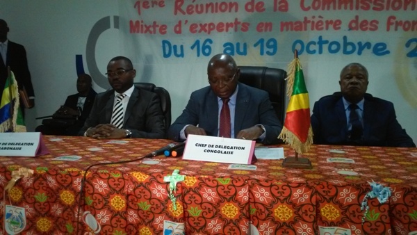 de gàd le MD Intérieur Gabon, le Min Intérieur Congo, le Préfet de la Sangha à l'ouverture de la session @ Ministère gabonais de l'Intérieur