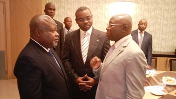 de gàd l'Ambassadeur sortant du Gabon au Congo, le MD Intérieur Gabon et le Min Intérieur du Congo. @ Ministère gabonais de l'Intérieur