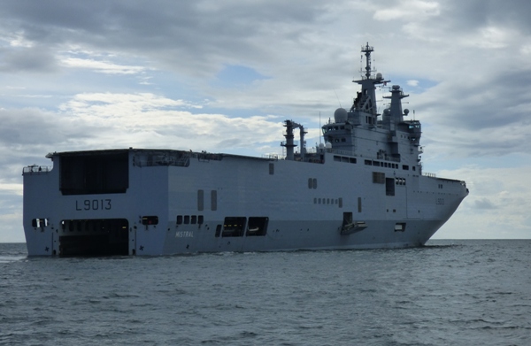 Balade de luxe à bord du Mistral, fleuron de la marine militaire française