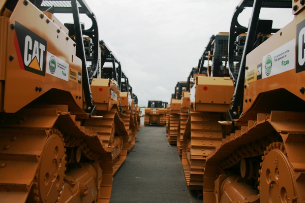 Les 50 premiers bulldozers du projet Graine sont arrivés