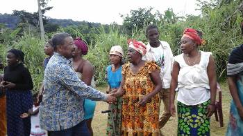 Ces mamans ont offert à Ping leur légendaire hospitalité