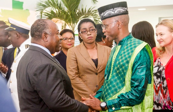 Les maires du Gabon s’engagent à combattre la propagation du SIDA dans leurs villes
