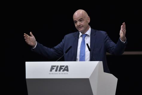 Le président de la FIFA à Franceville pour dévoiler la mascotte de la CAN 2017