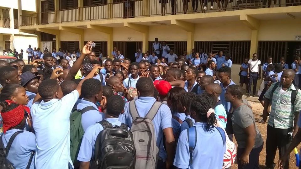 Education : les élèves interpellés jeudi relaxés pas les 2 enseignantes