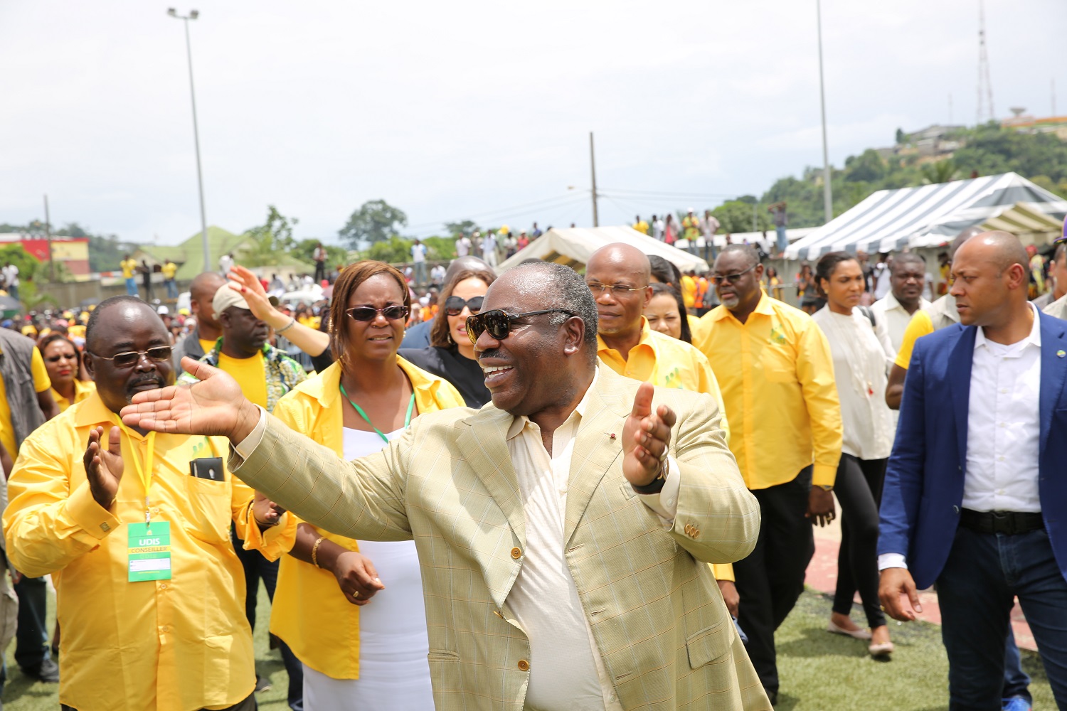 Ali Bongo adoubé par l’UDIS, le parti de HPO