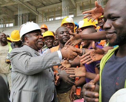 Ali Bongo admire les chantiers du stade Omnisports et le tronçon PK5-PK12