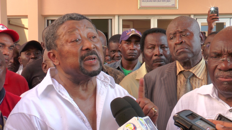 Ping annonce avoir porté plainte contre Ali Bongo à la CPI