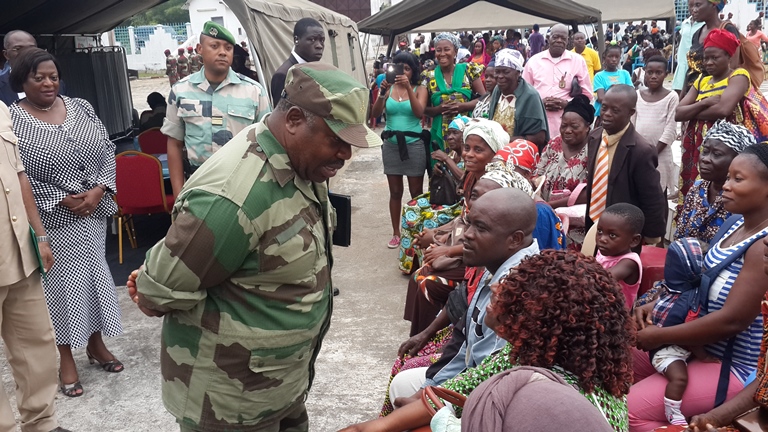 Ali Bongo lance les manœuvres médico-militaires à Koulamoutou sous le signe de l’Égalité des chances
