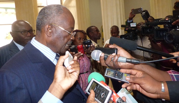 Oyé Mba bataille durant 4h à la Cour constitutionnelle pour arracher l’inéligibilité d’Ali Bongo