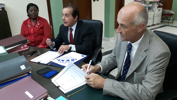 L’UE signe pour observer l’élection présidentielle au Gabon