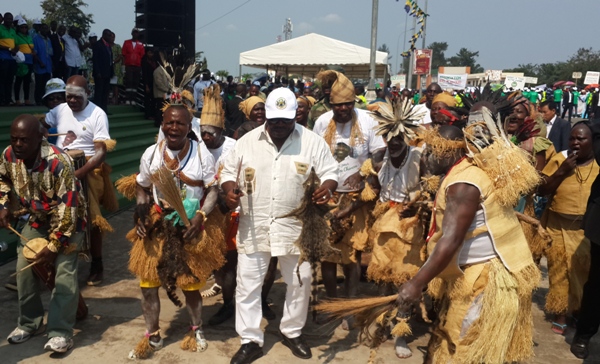Ali Bongo appelle à l’unité des populations du Haut Ogooué pour garantir la paix au Gabon