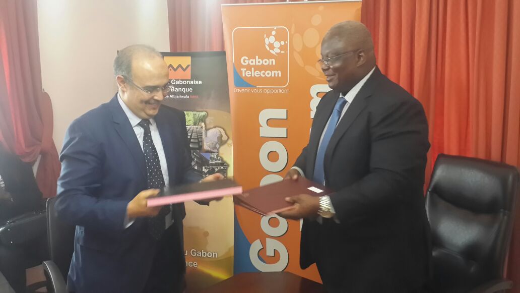L’échange des parapheurs a eu lieu au cabinet du ministre de l'éducation nationale dans la convivialité @ Gabonactu.com 