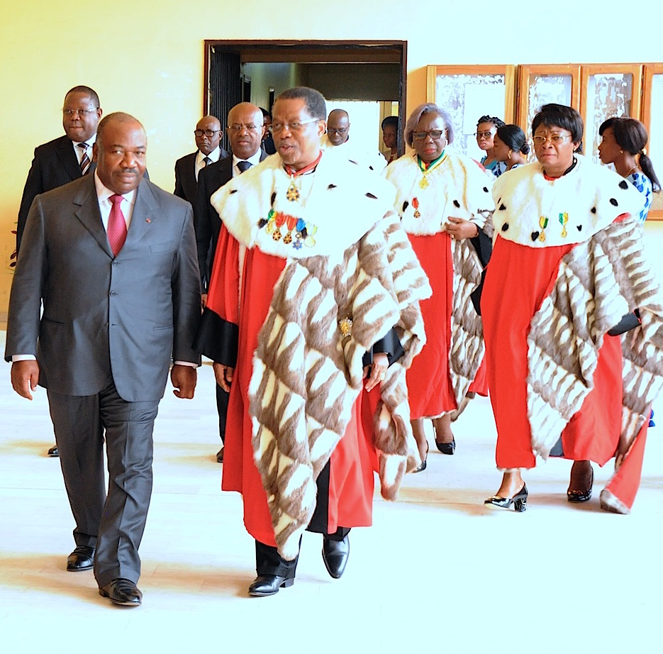 Ali Bongo a présidé le 1er conseil supérieur de la magistrature de son second septennat
