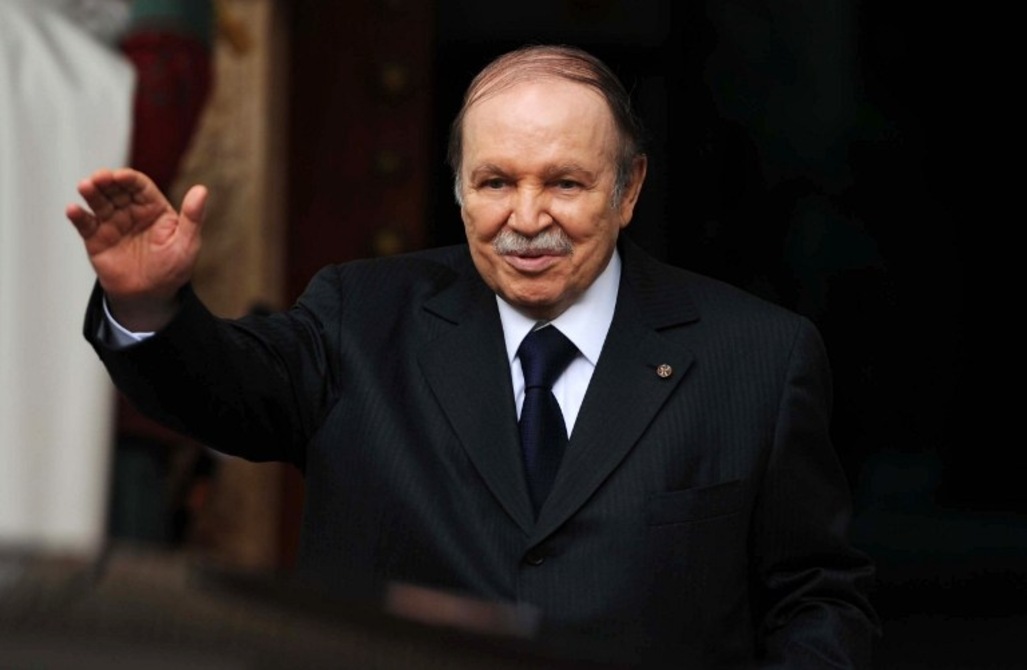 Bouteflika félicite Ali Bongo pour sa réélection à la tête du Gabon