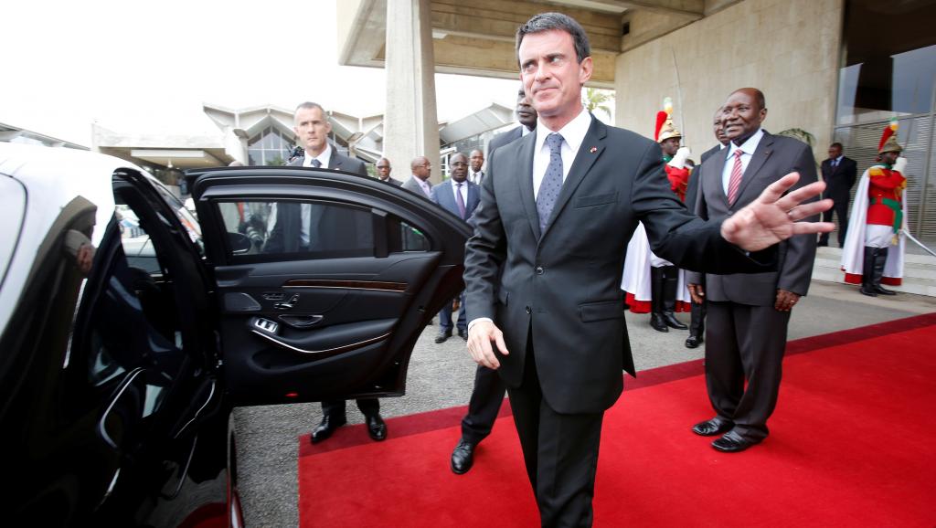 Manuel Valls dissipe les nuages entre Paris et Libreville