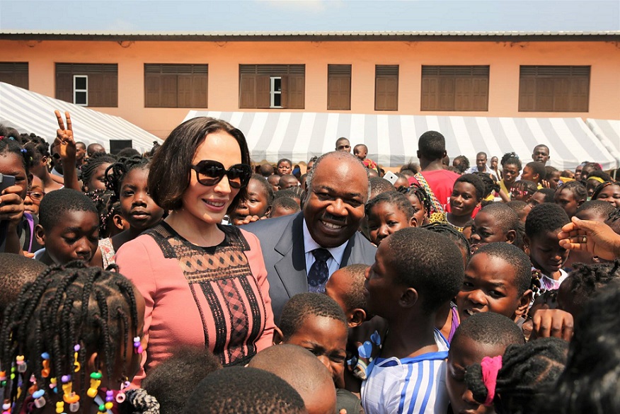 Le couple Bongo a offert des cadeaux de noël à 1 000 enfants