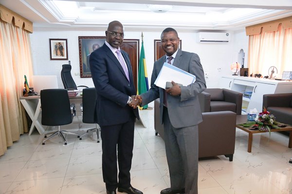 Le nouveau Représentant de la FAO découvre les défis agricoles du Gabon