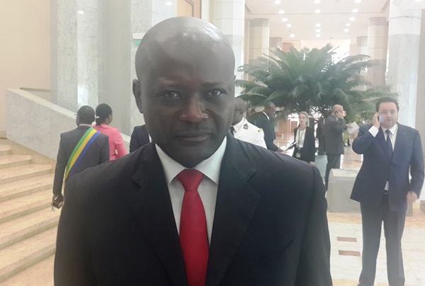 Bruno Ben Moubamba n’a pas démissionné du gouvernement (officiel)