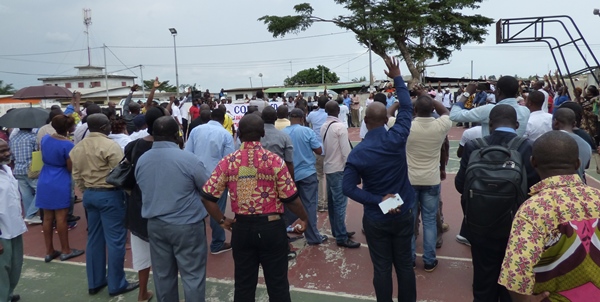 Insolite : les enseignants gabonais organisent une collecte de fonds pour aider leurs camarades dont le salaire a été suspendu