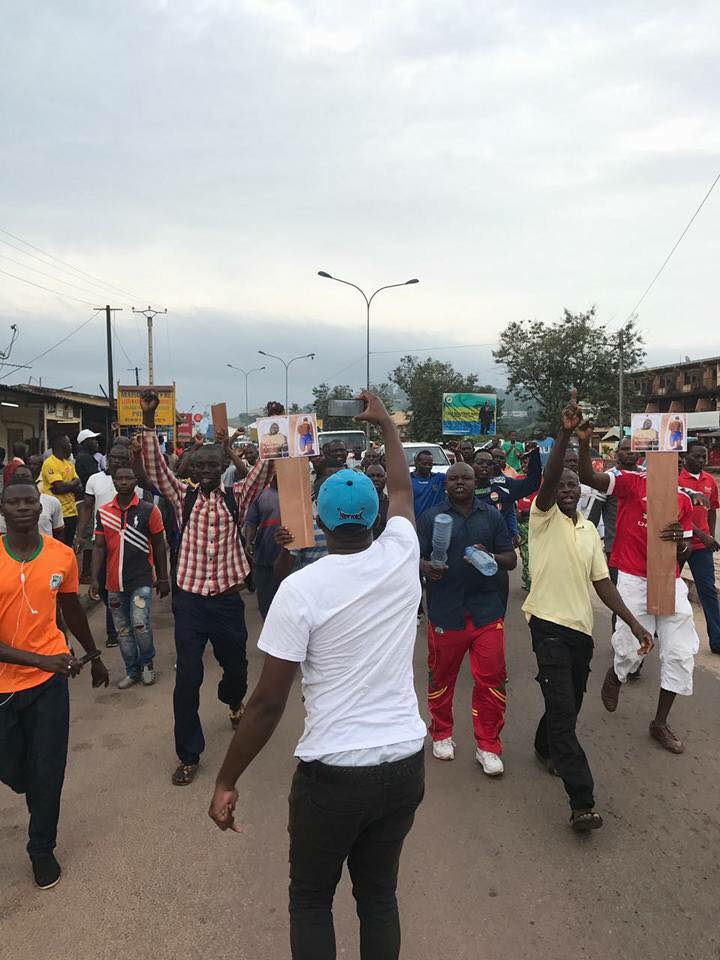 Protestation à Franceville suite au décès suspect d’un burkinabé
