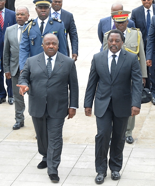 Visite posthume de Joseph Kabila à Omar Bongo à Franceville