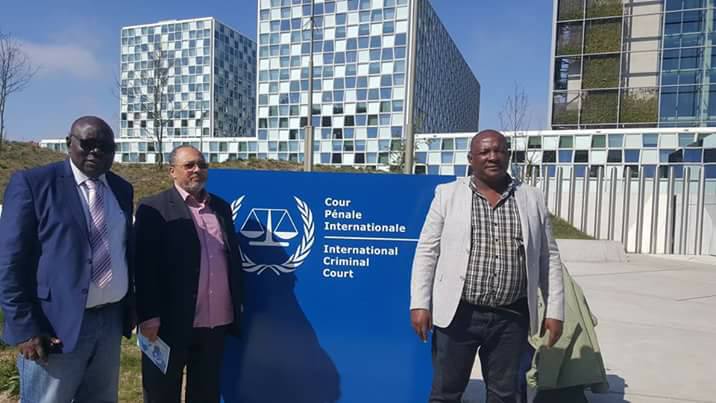 Georges Mpaga et Ngoussi font le bilan de leur mission à la CPI ce vendredi à Libreville