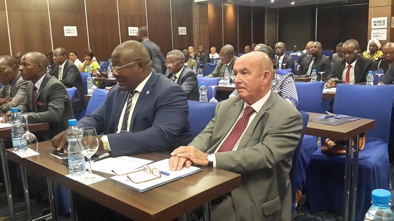 Un atelier pour lutter contre les inondations au Gabon