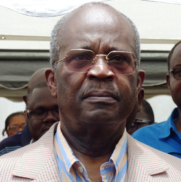 Casimir Oyé Mba livre finalement son évangile ce vendredi à Libreville