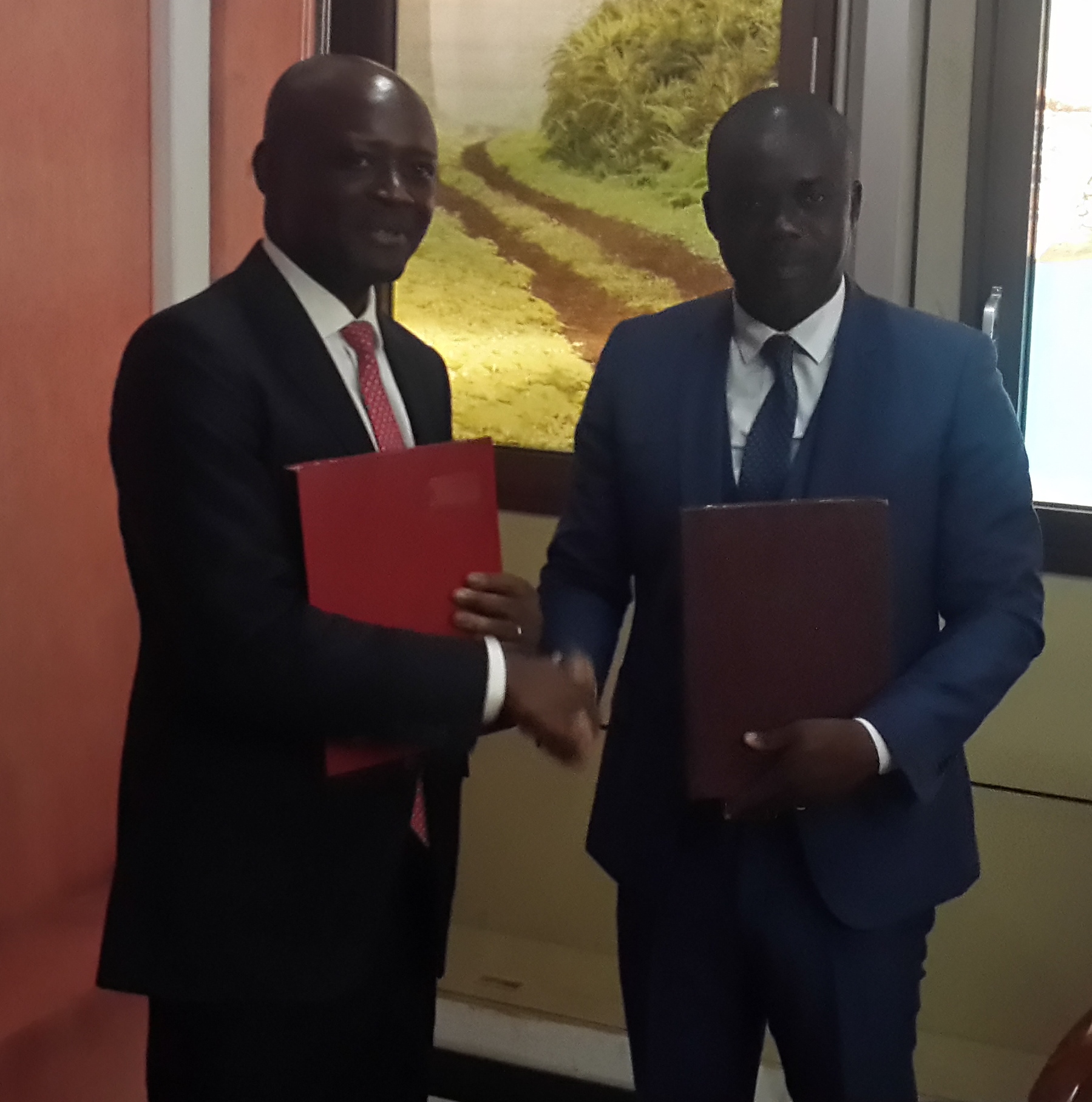 Un protocole d’accord entre le Ministère de l’Urbanisme et Gabon Oil Compagny pour la production des parcelles
