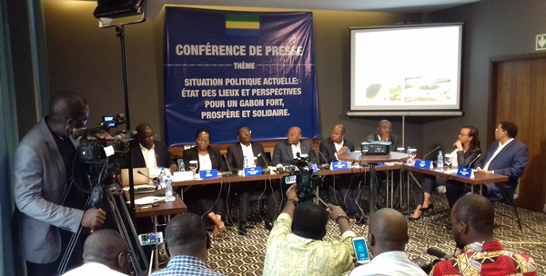 Ali Bongo doit-il céder à la pression du MOGABO ?