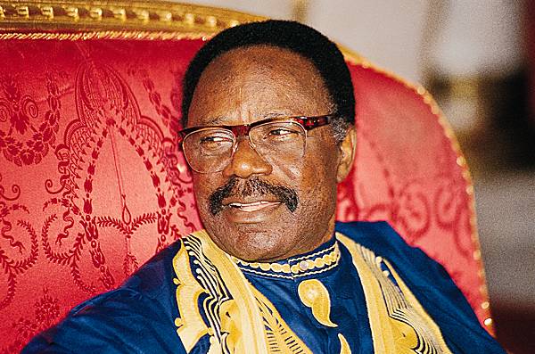 Le PDG d’Ali Bongo se déchire