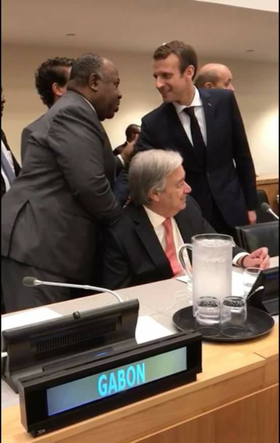Première poignée de main entre Macron et Ali Bongo à New York