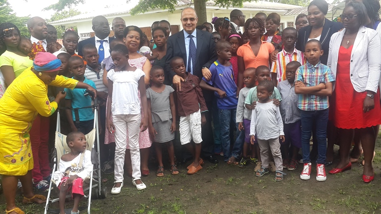 Gabon Télécom offre des vivres au centre d’accueil d’Angondjé et à l’orphelinat SOS Mwana