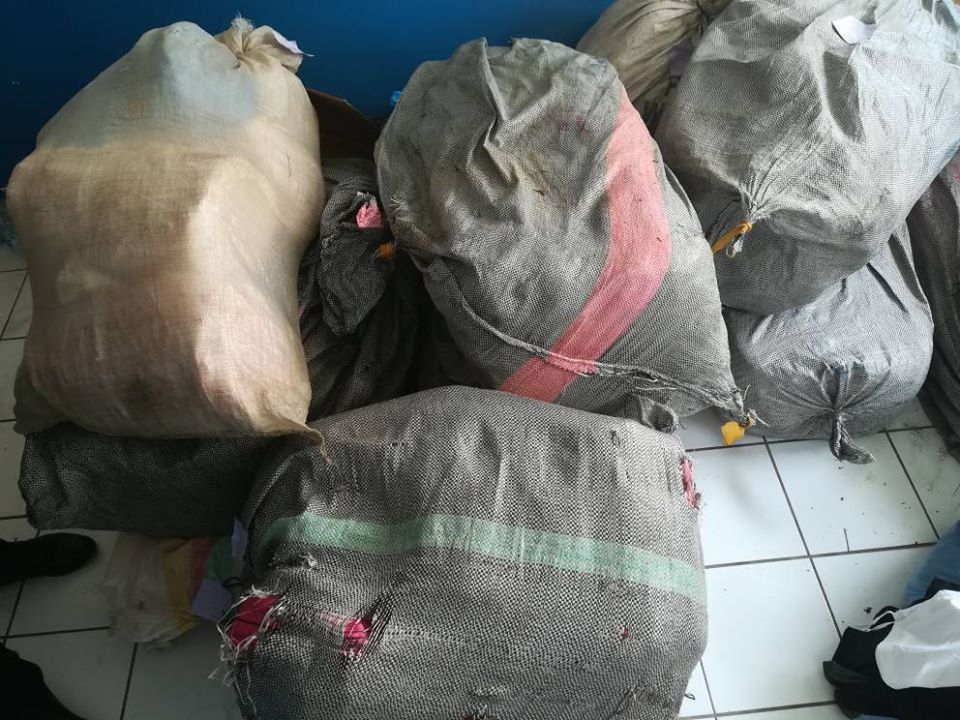Saisie d’une cargaison de 285,5 kg contenant 2 500 ballots de cannabis