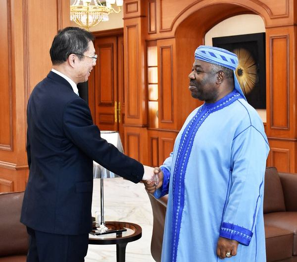 Ali Bongo prépare un nouveau voyage en Chine